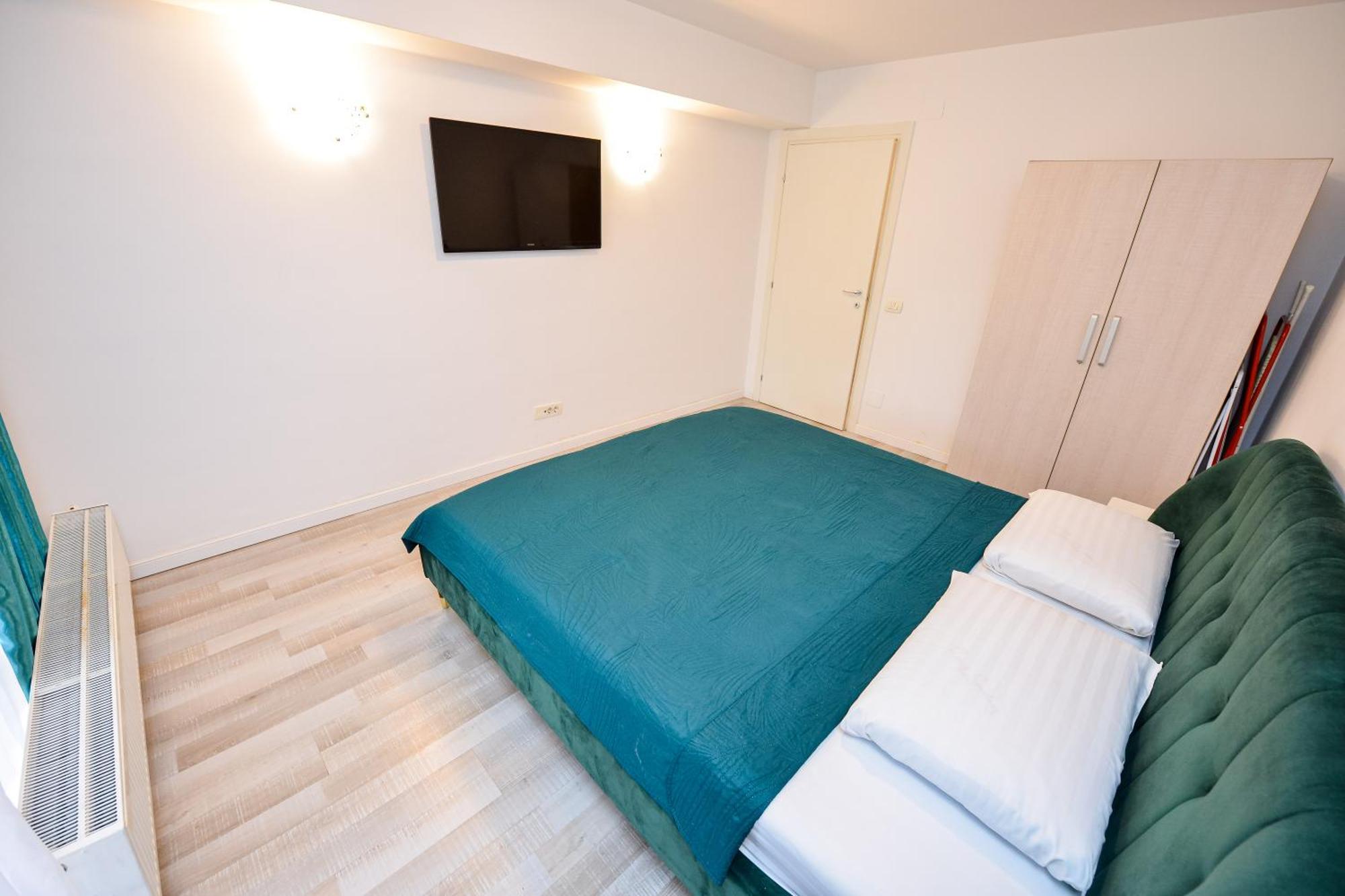 City Center Suite With Terrace 부쿠레슈티 외부 사진