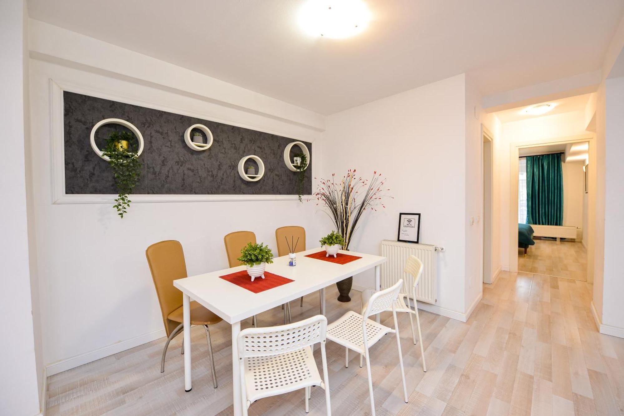 City Center Suite With Terrace 부쿠레슈티 외부 사진