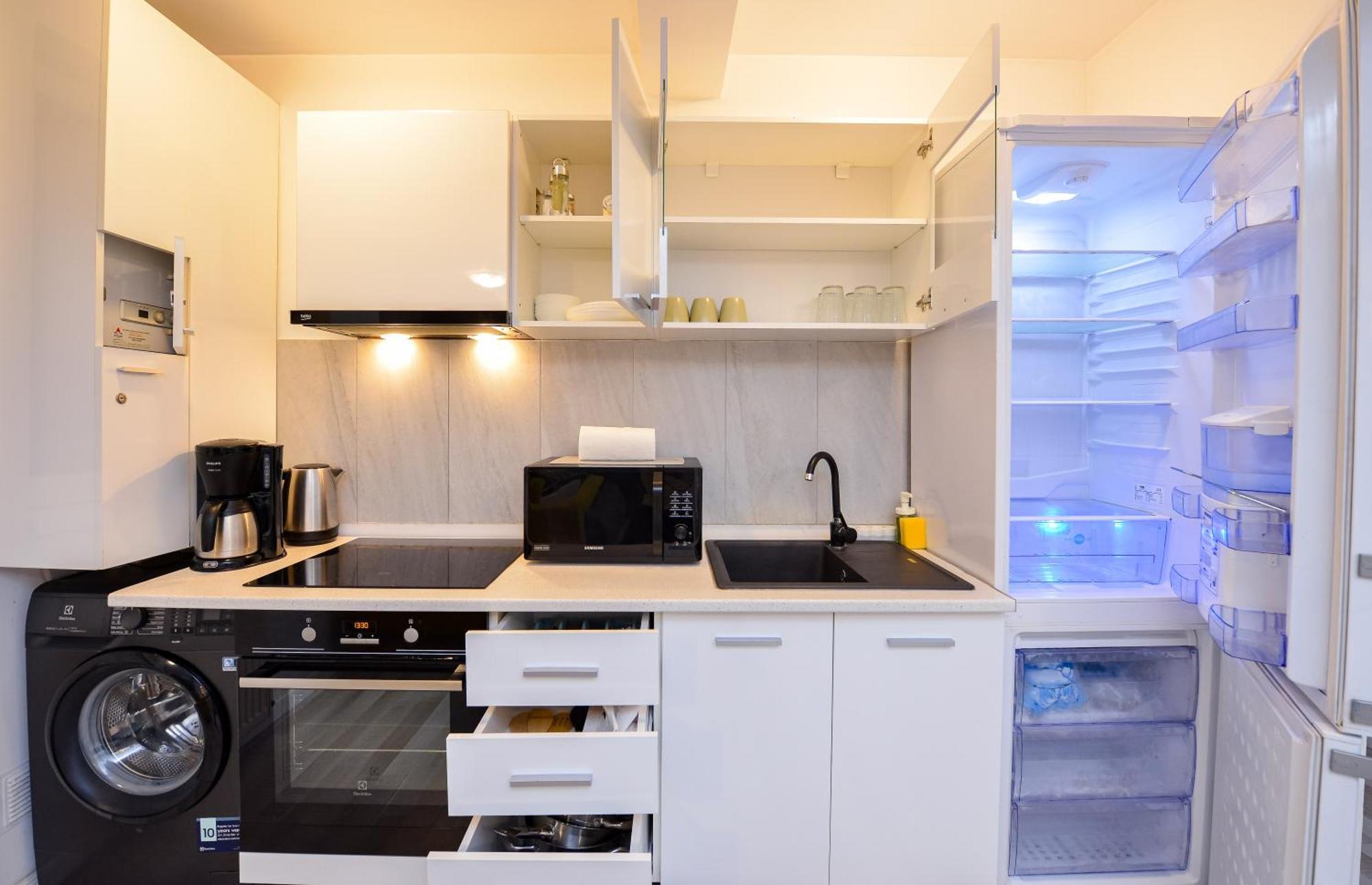 City Center Suite With Terrace 부쿠레슈티 외부 사진