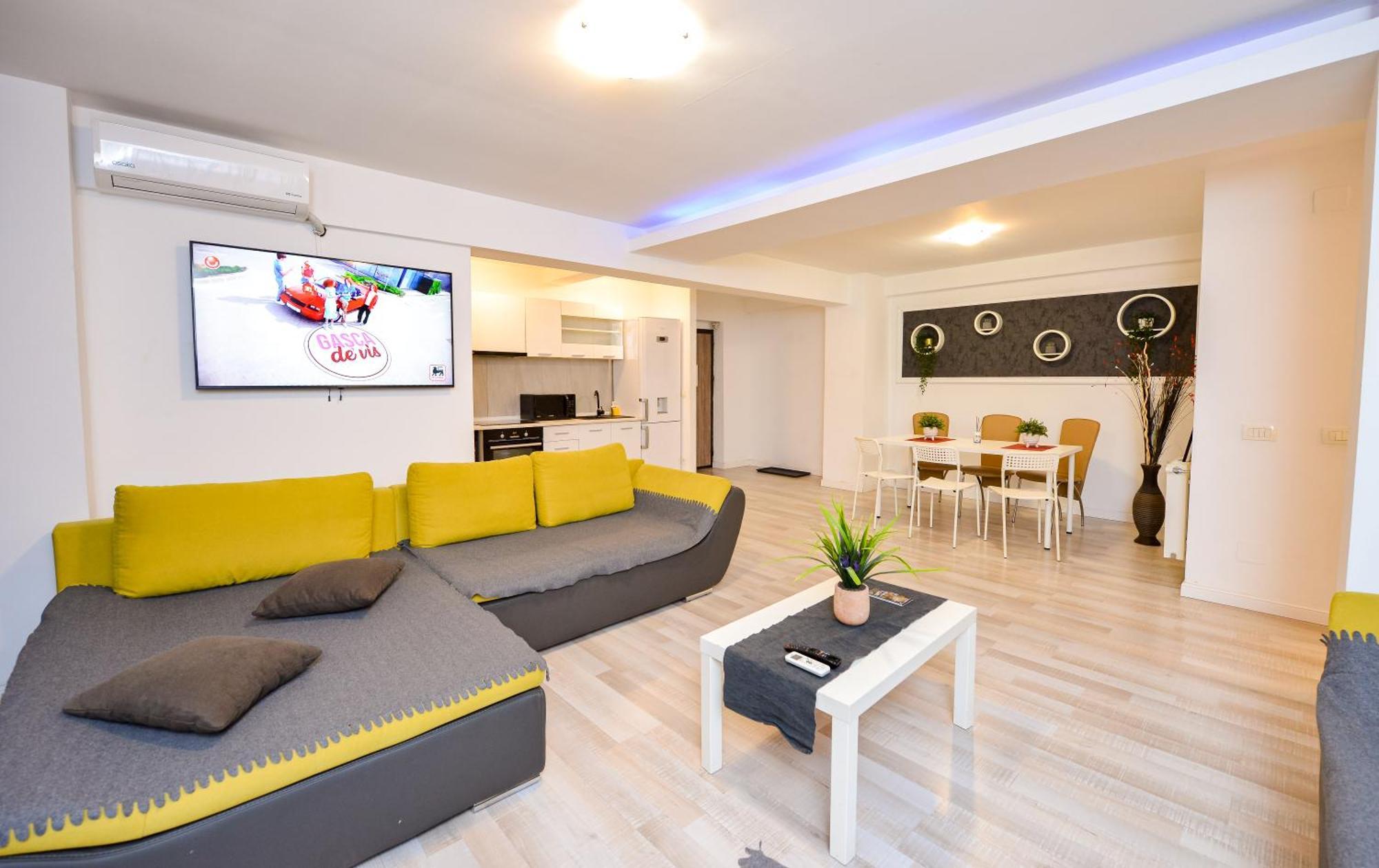 City Center Suite With Terrace 부쿠레슈티 외부 사진